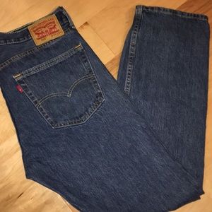 Like New Levi’s 505 medium wash 36x34